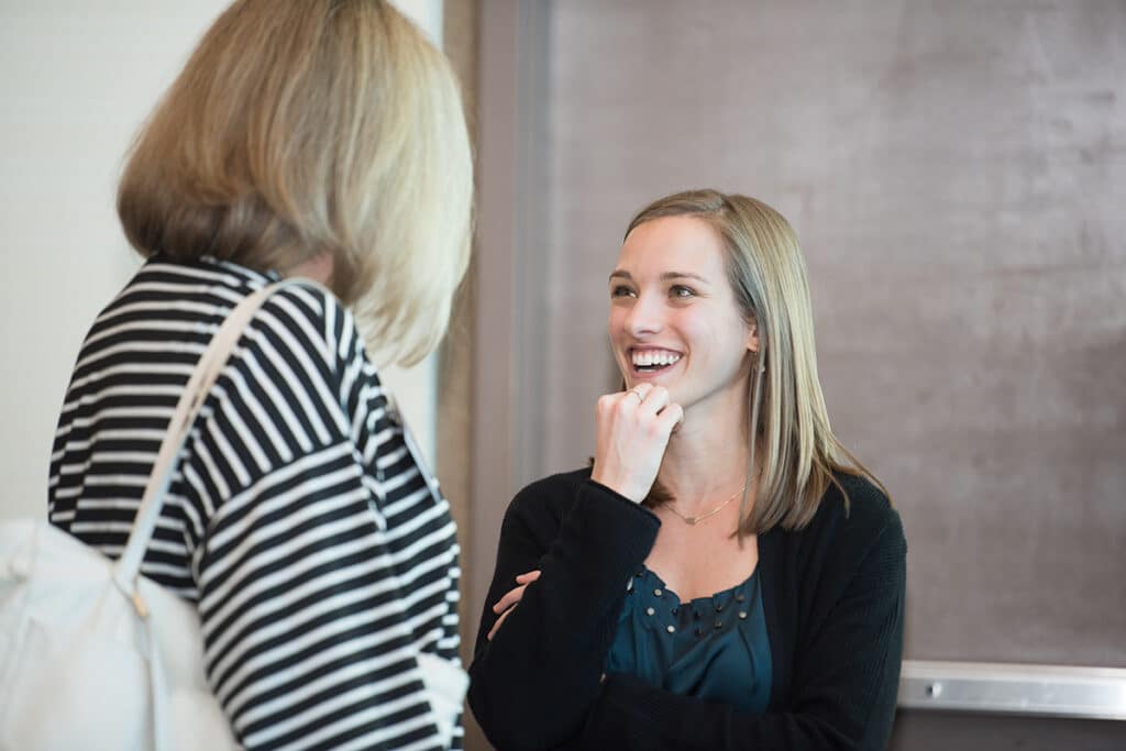 2 Women Talking